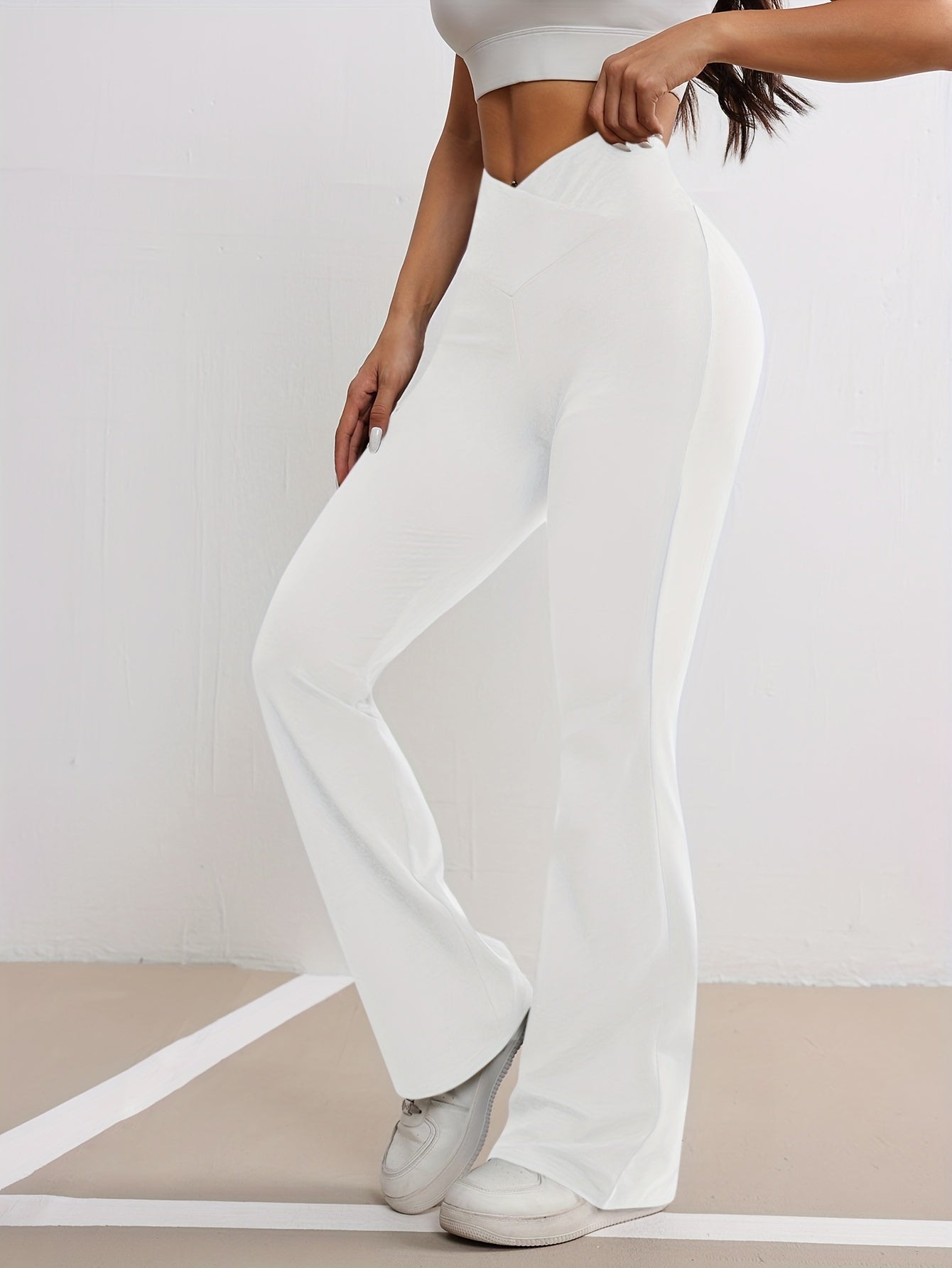 Beatrix – High-Waisted Tights with Crossed Legs for Women