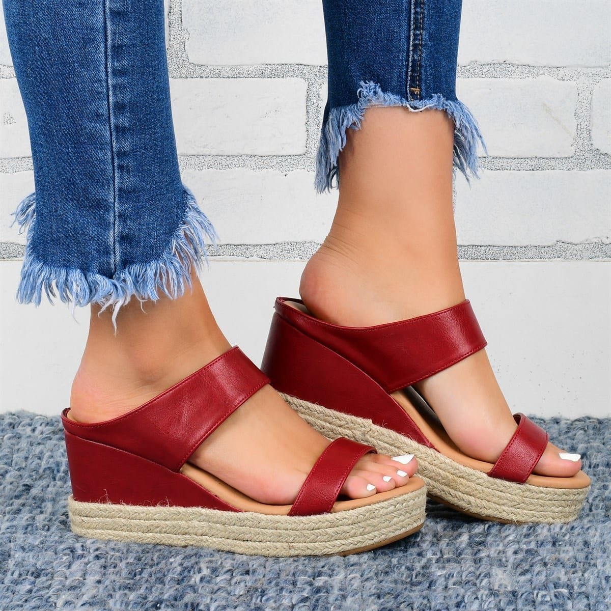 HempStyle™ – Elegant Women's Wedge Sandals Made from Natural Hemp
