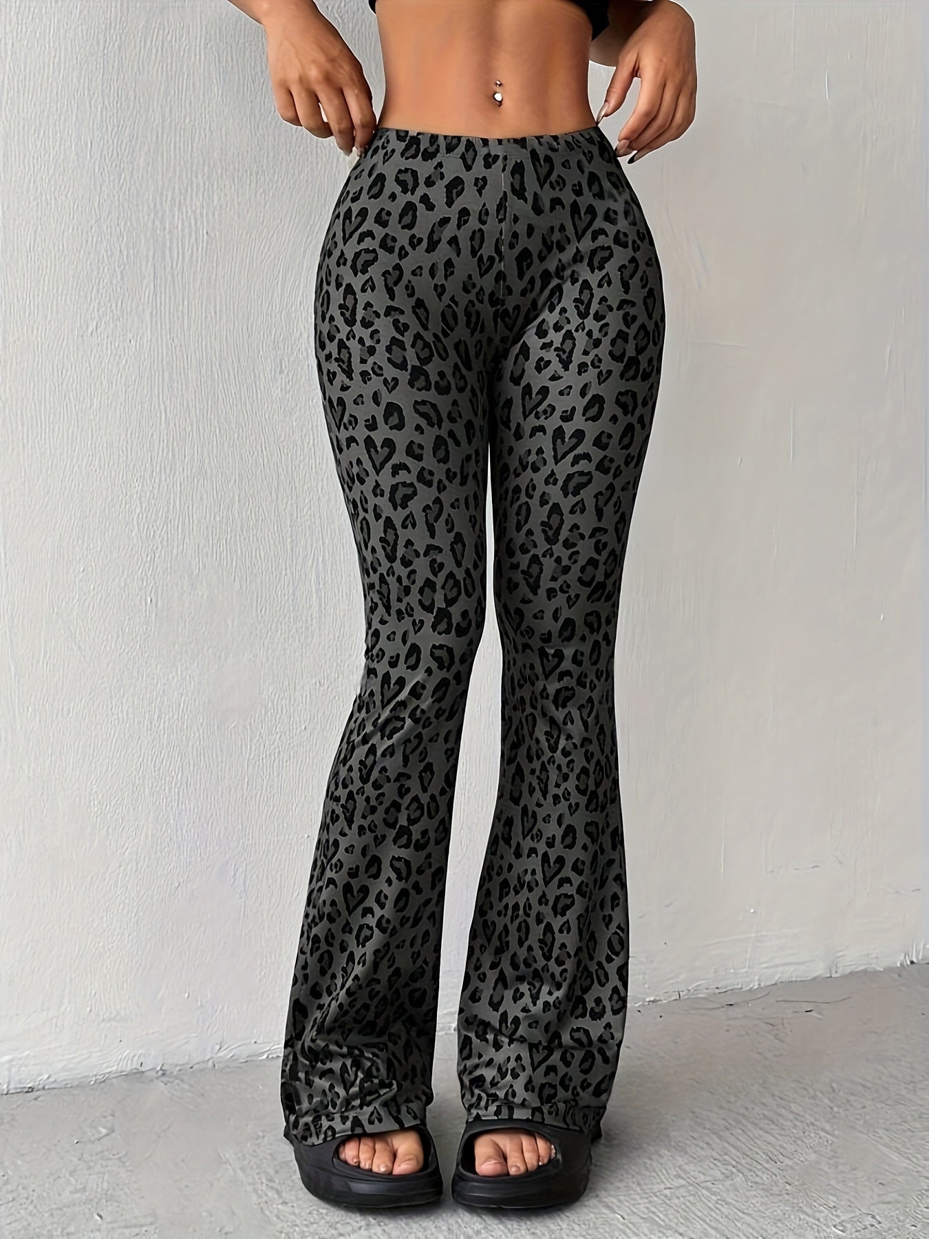 Carina – Hipster Hose with Leopard Print and High Waist for Women