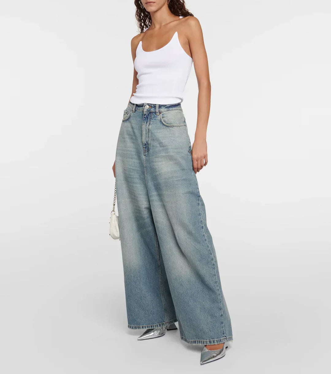 Maddisen™ Sleek Silhouette Wear