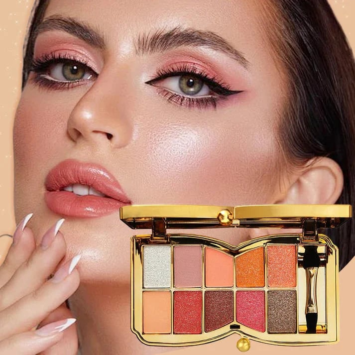 DazzleDust™ Shimmer That Lasts