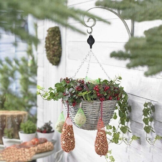 LeafLift™ Hang Plants Safely