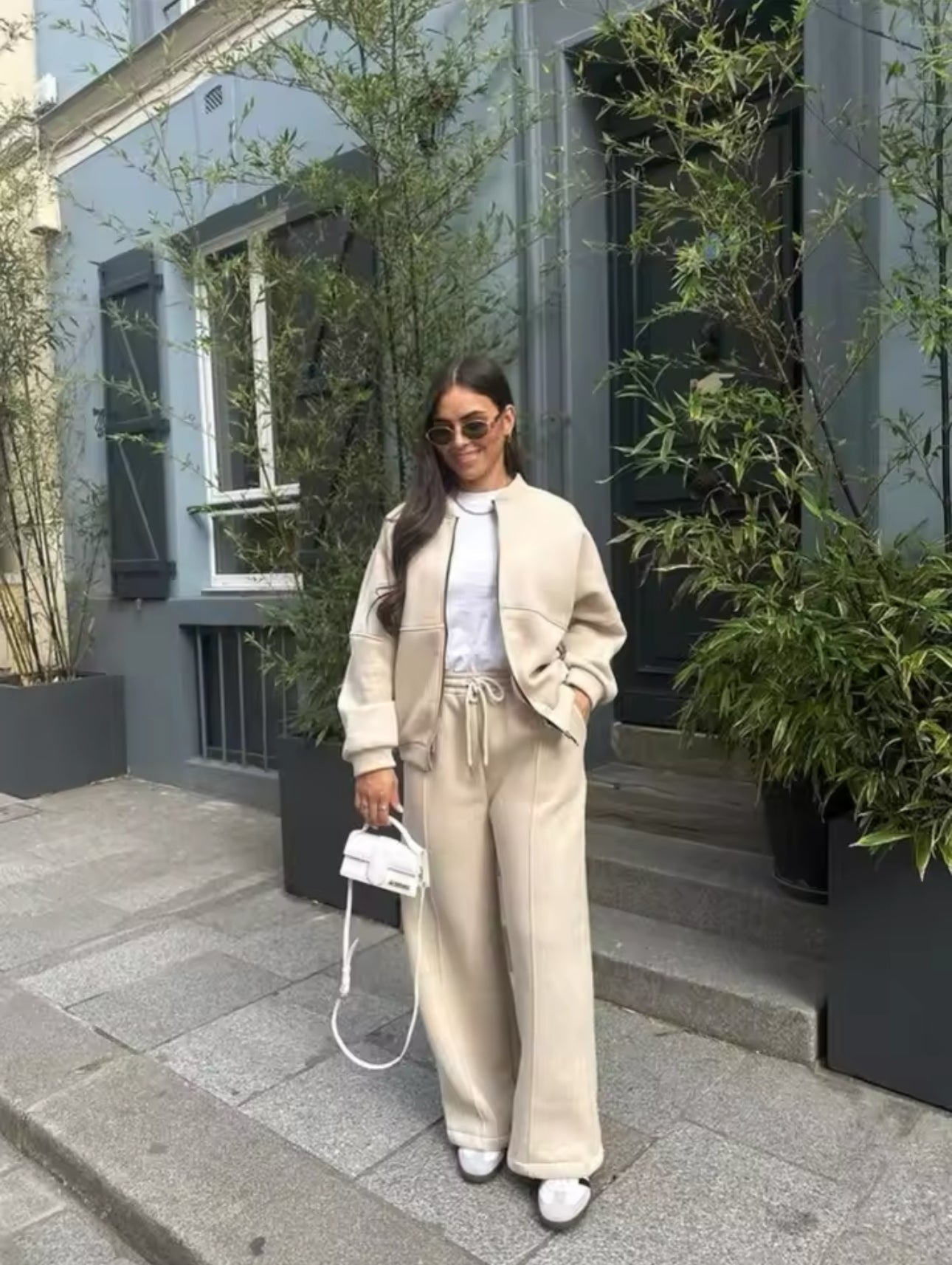 Svetlana – Women's Tracksuit with Oversized Zipper