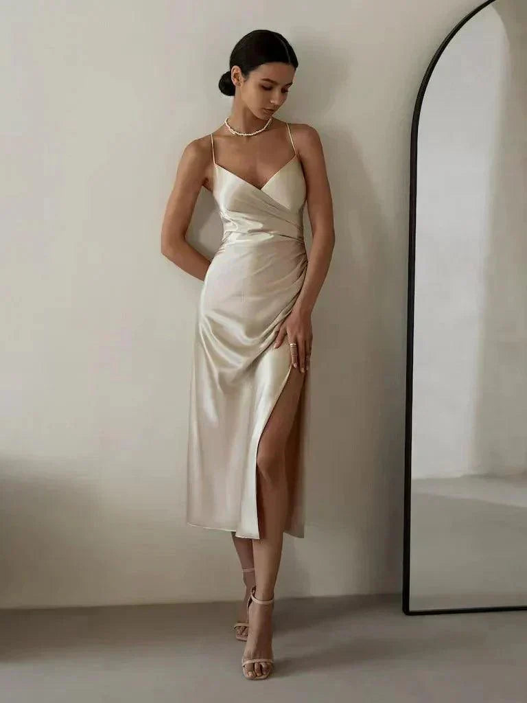 Victoria - Elegant Midi Dress