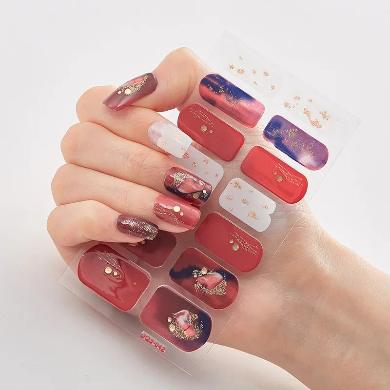 JollyNails™ Creative Holiday Nails