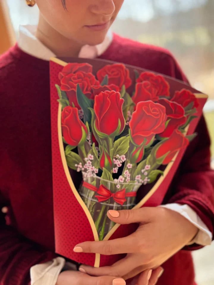 BloomCard™ A Bouquet as Grand as Your Love