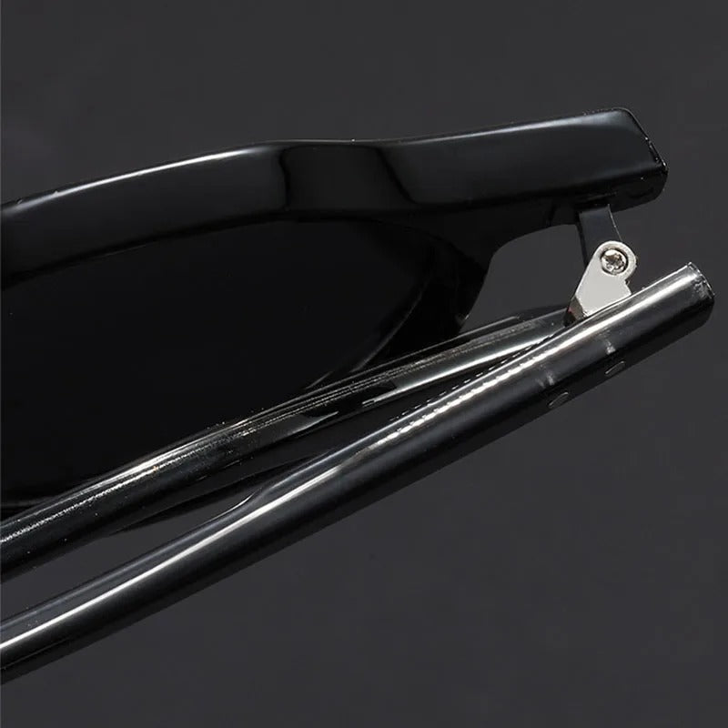 UrbanRay™ Vintage Vibe Appeal