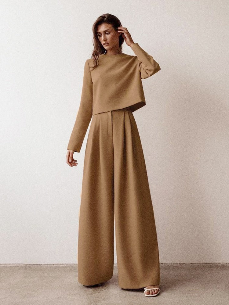 Angelika - Padded top with long sleeves and wide-leg pants for women