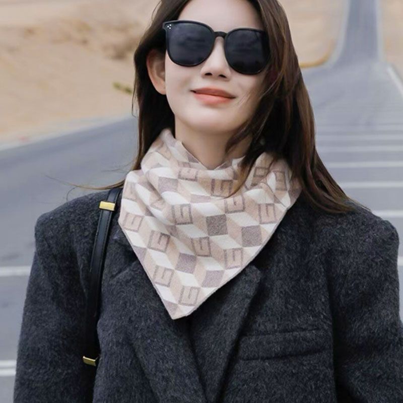 WrapCharm™ Versatile Fashion Wrap